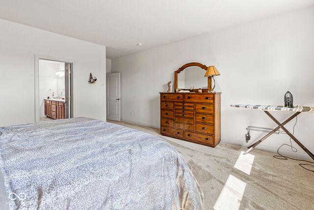 9627 Summerton Drive, Fishers, IN 46037