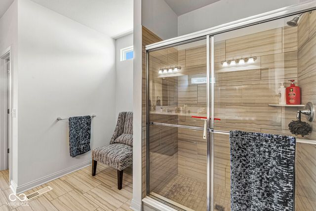 9627 Summerton Drive, Fishers, IN 46037