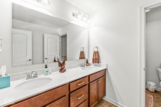 9627 Summerton Drive, Fishers, IN 46037