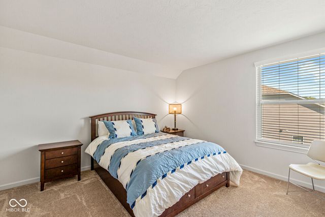 9627 Summerton Drive, Fishers, IN 46037