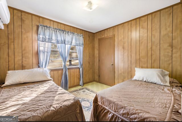 200 Ellis Street, Metter, GA 30439