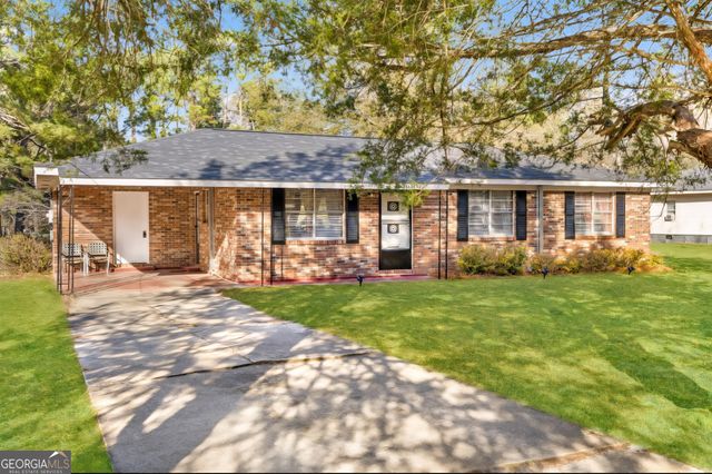 200 Ellis Street, Metter, GA 30439