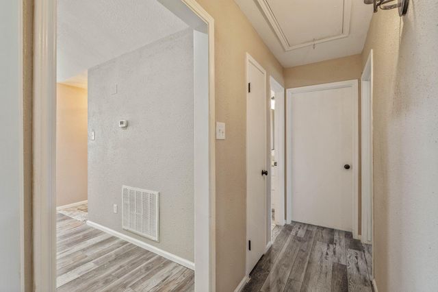 104 Oakmont Drive, Conroe, TX 77301