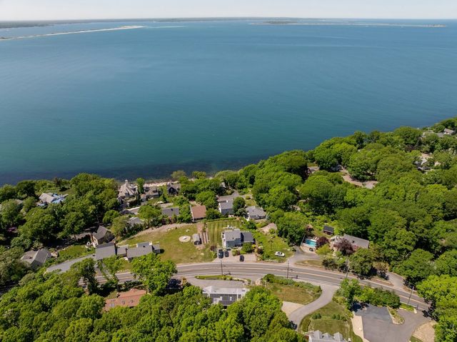 111 Rocky Hill Road, Plymouth, MA 02360
