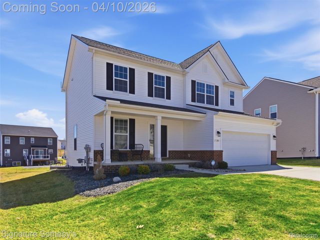 281 Quartz Way, White Lake Charter Township, MI 48386