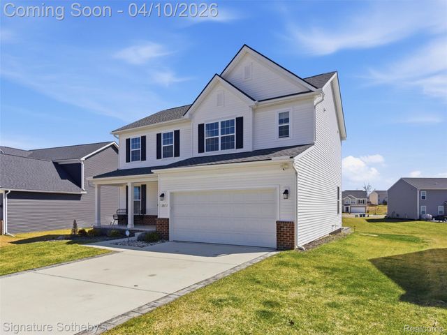 281 Quartz Way, White Lake Charter Township, MI 48386