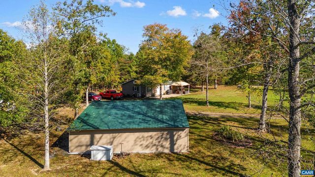 10239 HOWARDSVILLE RD, Howardsville, VA 24562