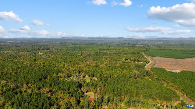 10239 HOWARDSVILLE RD, Howardsville, VA 24562