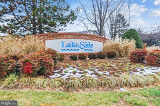3281 GINA PL, Woodbridge, VA 22193