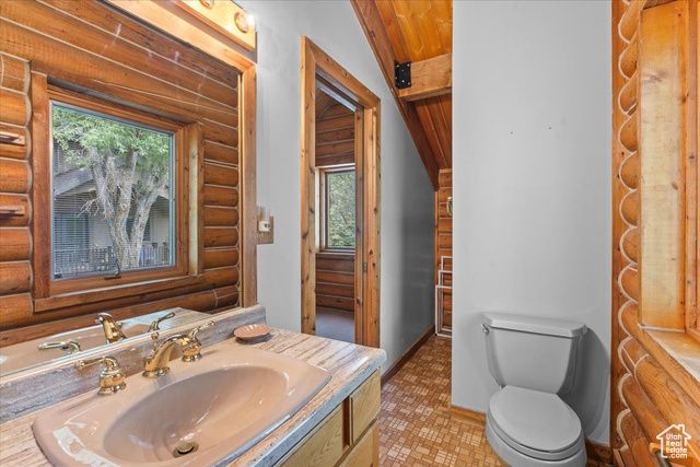 1576 E 11400 S, Sandy, UT 84092