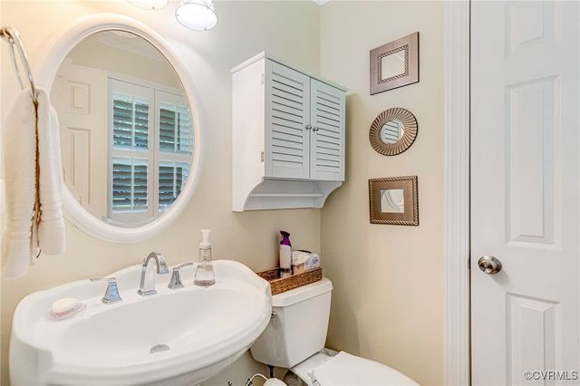 11491 New Farrington Ct, Glen Allen, VA 23059