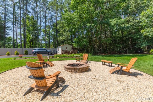 11491 New Farrington Ct, Glen Allen, VA 23059