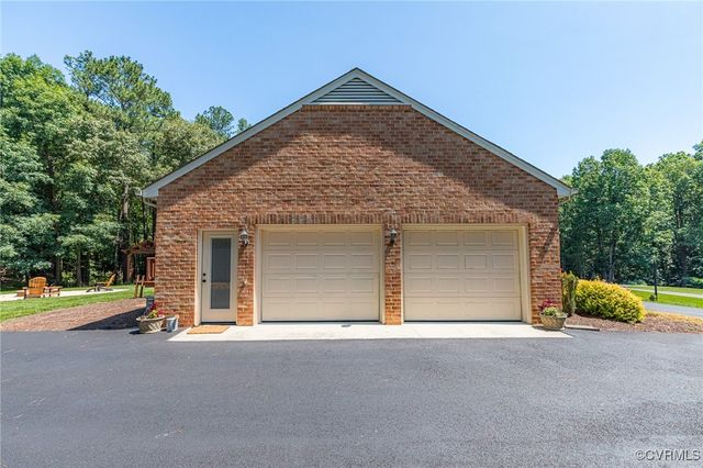 11491 New Farrington Ct, Glen Allen, VA 23059