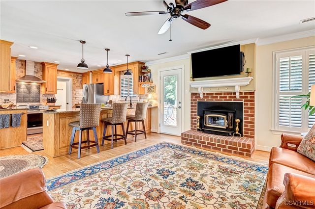 11491 New Farrington Ct, Glen Allen, VA 23059