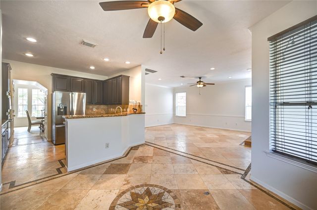 11906 Dinosaur Valley Drive, Sugar Land, TX 77498