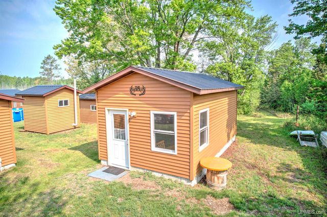 6072 Big Lick Lake Road, Republic, MI 49879