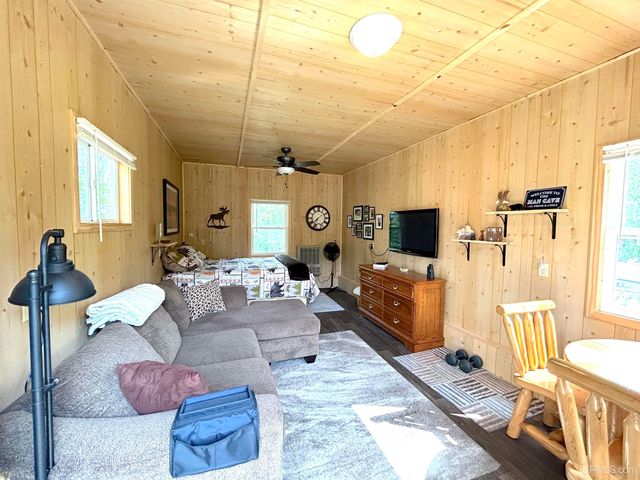 6072 Big Lick Lake Road, Republic, MI 49879