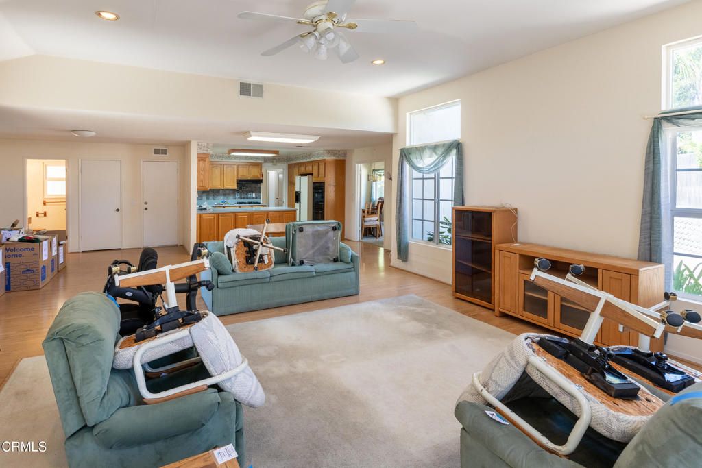 Image 13 of property listing at 215 Montebello Avenue, Ventura, CA 93004