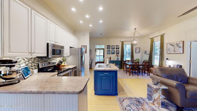 121 Tripp Lane, Carriere, MS 39426