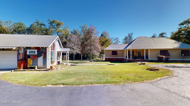 121 Tripp Lane, Carriere, MS 39426