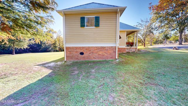 121 Tripp Lane, Carriere, MS 39426