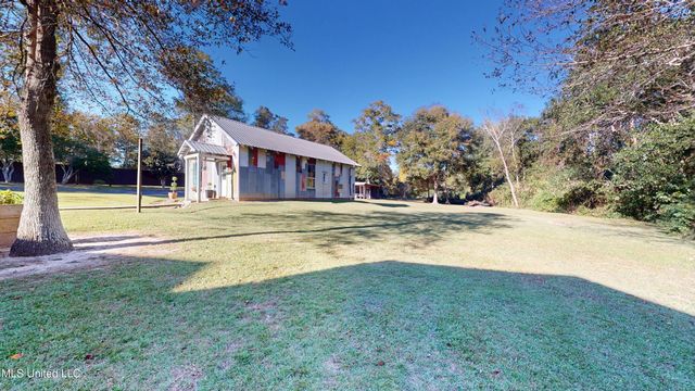 121 Tripp Lane, Carriere, MS 39426