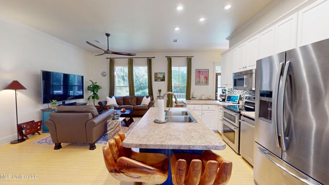 121 Tripp Lane, Carriere, MS 39426