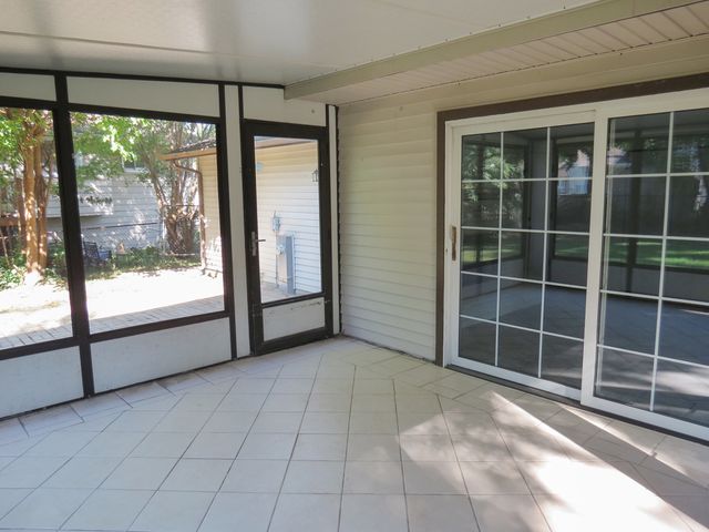 231 Charlotte Lane, Bolingbrook, IL 60440