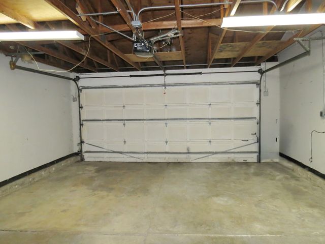 231 Charlotte Lane, Bolingbrook, IL 60440