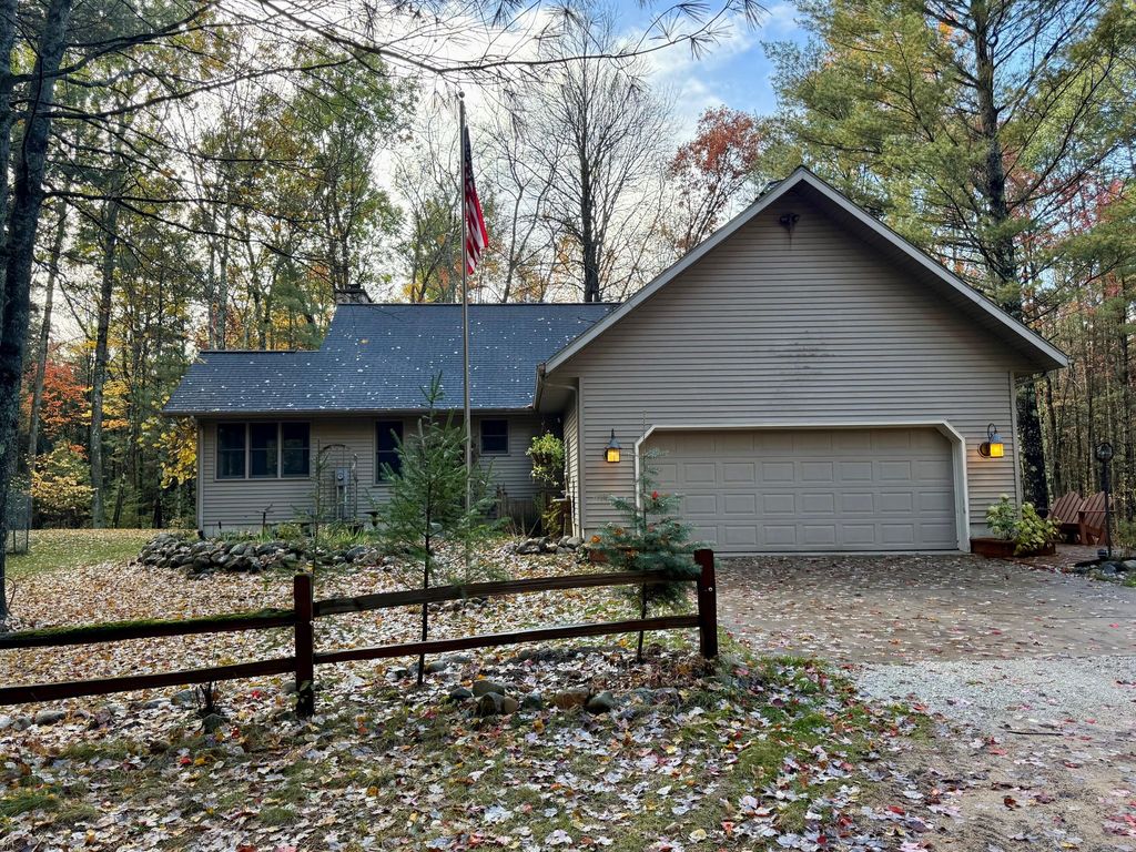 3973 E Creek Wood Drive, Cherry Valley Twp, MI 49623