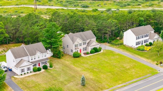 460 Raymond Rd, Plymouth, MA 02360