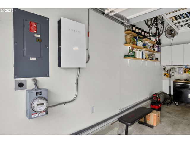 17625 Sw DODSON Dr, Sherwood, OR 97140