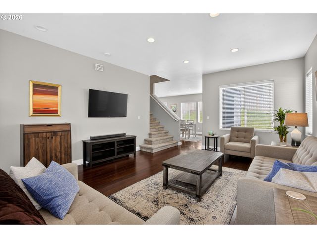 17625 Sw DODSON Dr, Sherwood, OR 97140