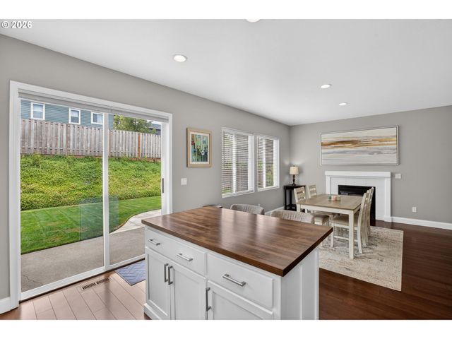 17625 Sw DODSON Dr, Sherwood, OR 97140