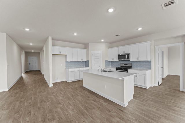 426 Kolbo Crossing CV, Lockhart, TX 78644