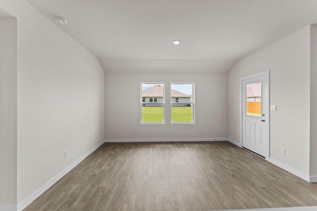426 Kolbo Crossing CV, Lockhart, TX 78644