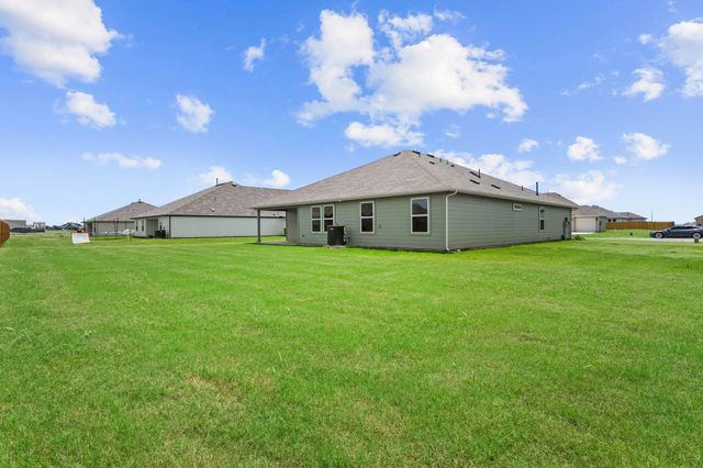 426 Kolbo Crossing CV, Lockhart, TX 78644