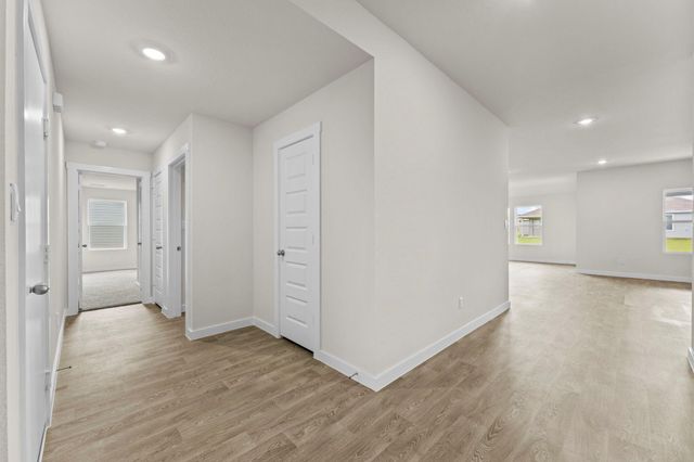 426 Kolbo Crossing CV, Lockhart, TX 78644