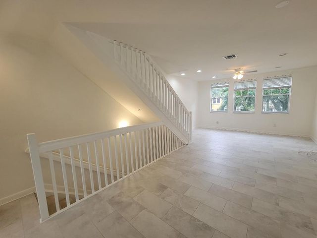 750 Millbrae Court 5, West Palm Beach, FL 33401