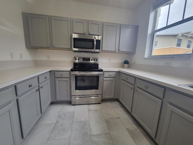 750 Millbrae Court 5, West Palm Beach, FL 33401