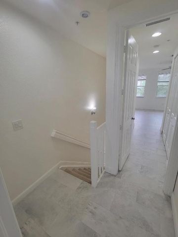 750 Millbrae Court 5, West Palm Beach, FL 33401