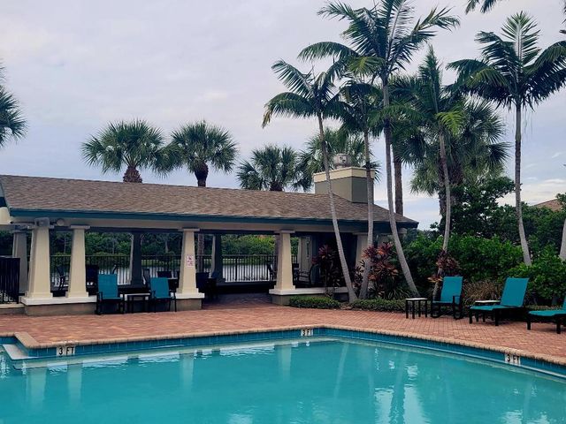 750 Millbrae Court 5, West Palm Beach, FL 33401