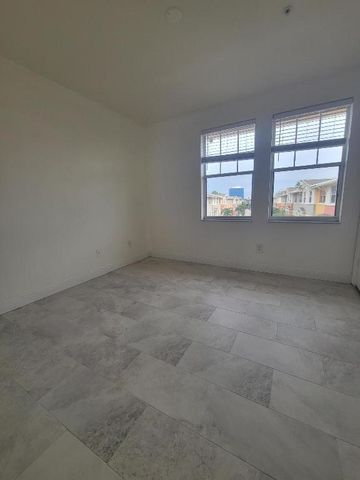 750 Millbrae Court 5, West Palm Beach, FL 33401