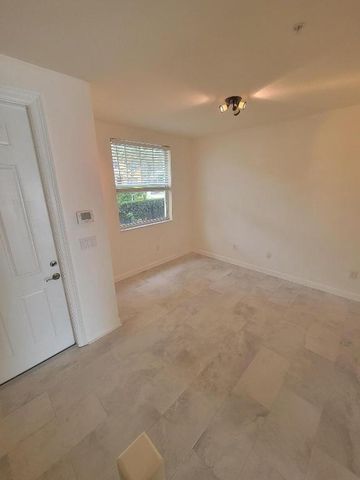 750 Millbrae Court 5, West Palm Beach, FL 33401