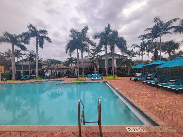 750 Millbrae Court 5, West Palm Beach, FL 33401