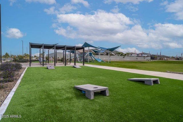 8113 E RAMBLEWOOD Avenue, Mesa, AZ 85212