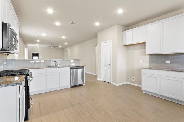 7447 French Quarter Court, Fulshear, TX 77441