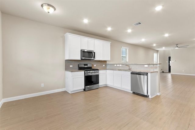7447 French Quarter Court, Fulshear, TX 77441