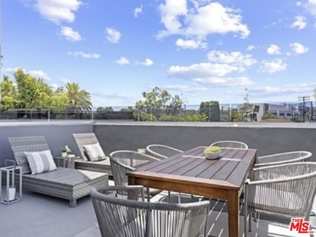 616 N Croft Avenue 8, West Hollywood, CA 90048
