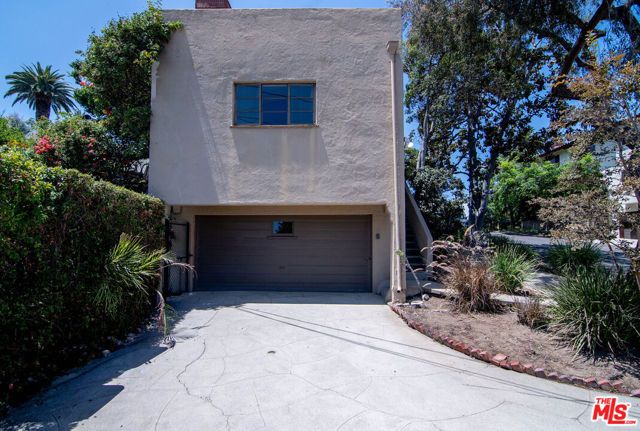 3050 Motor Avenue, Los Angeles, CA 90064